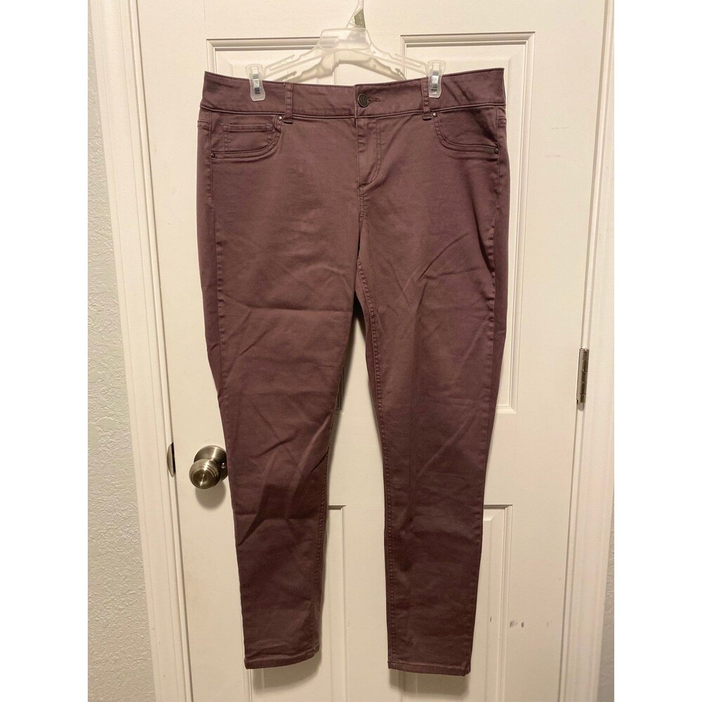 Maurices Mauve Jean Jeggings Womens Size XL Regular